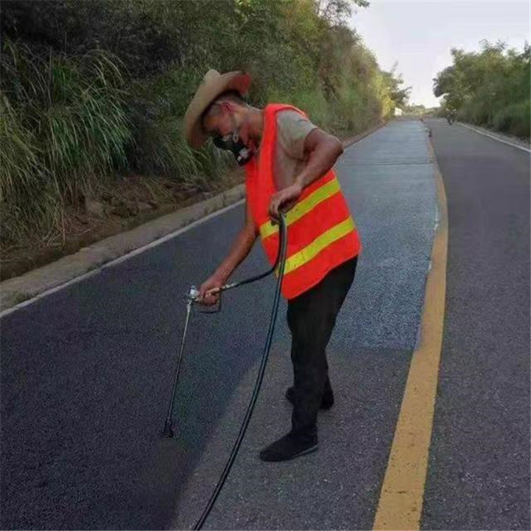 渭南 彩色防滑路面的底涂是保障路面附着力