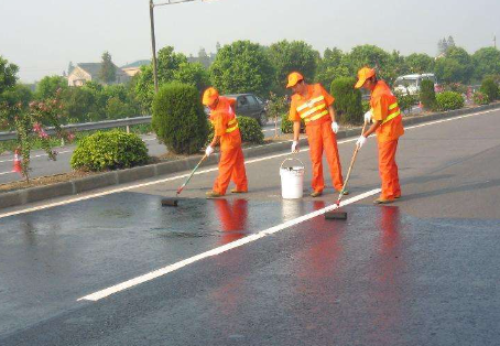 渭南 彩色路面喷漆维修改色的使用寿命有多长？